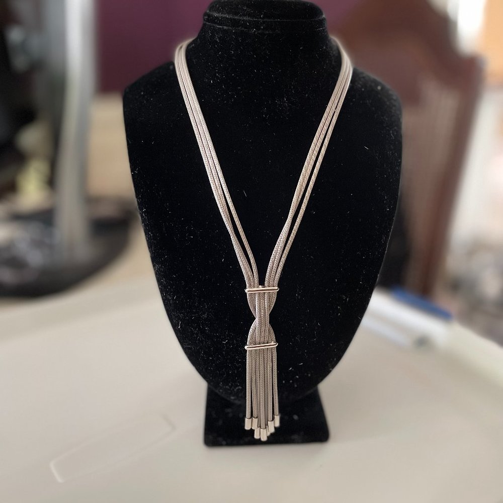 Beautiful silver rope-like necklace